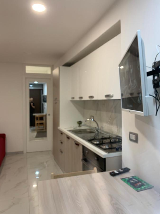 Viky House Chiaja 1 Nápoles Exterior foto